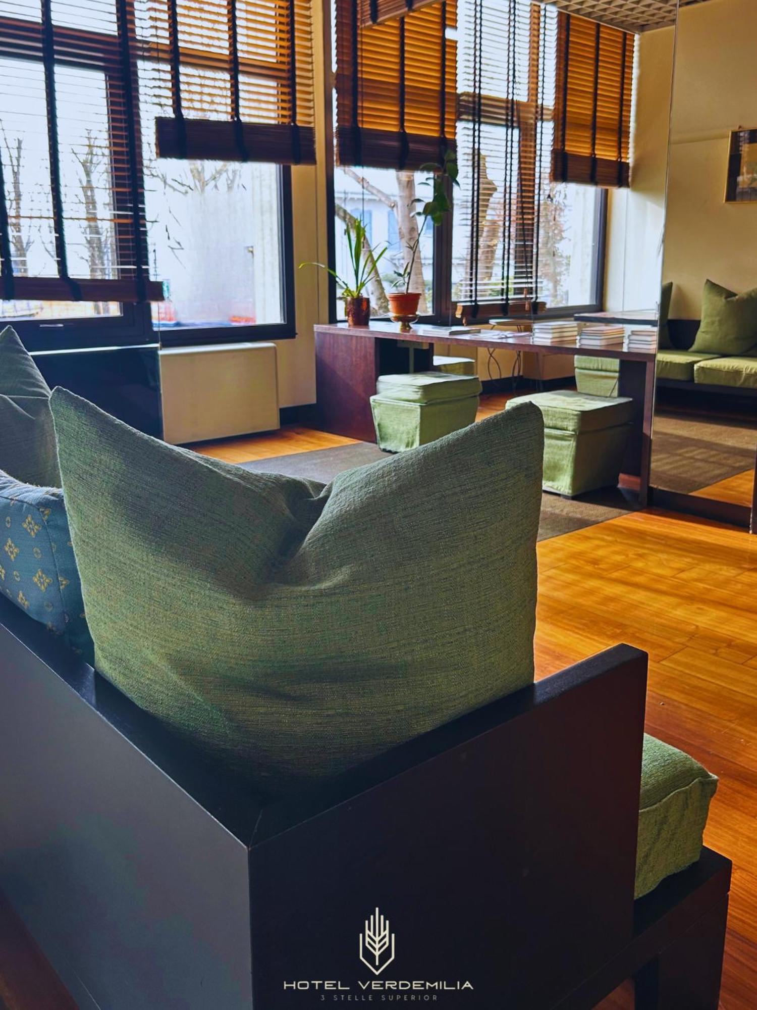 Verdemilia Hotel Anzola dell'Emilia Esterno foto