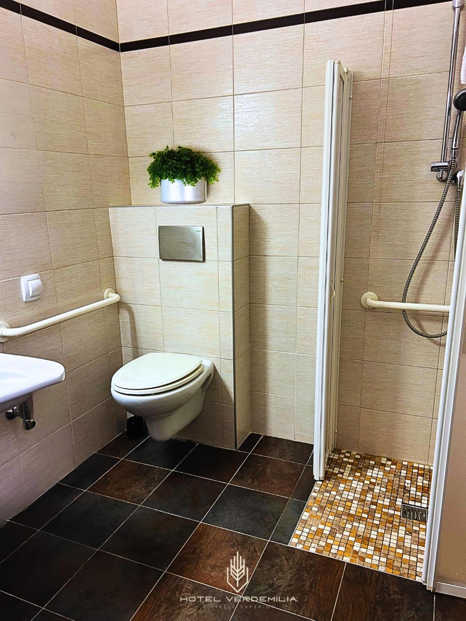 Verdemilia Hotel Anzola dell'Emilia Esterno foto