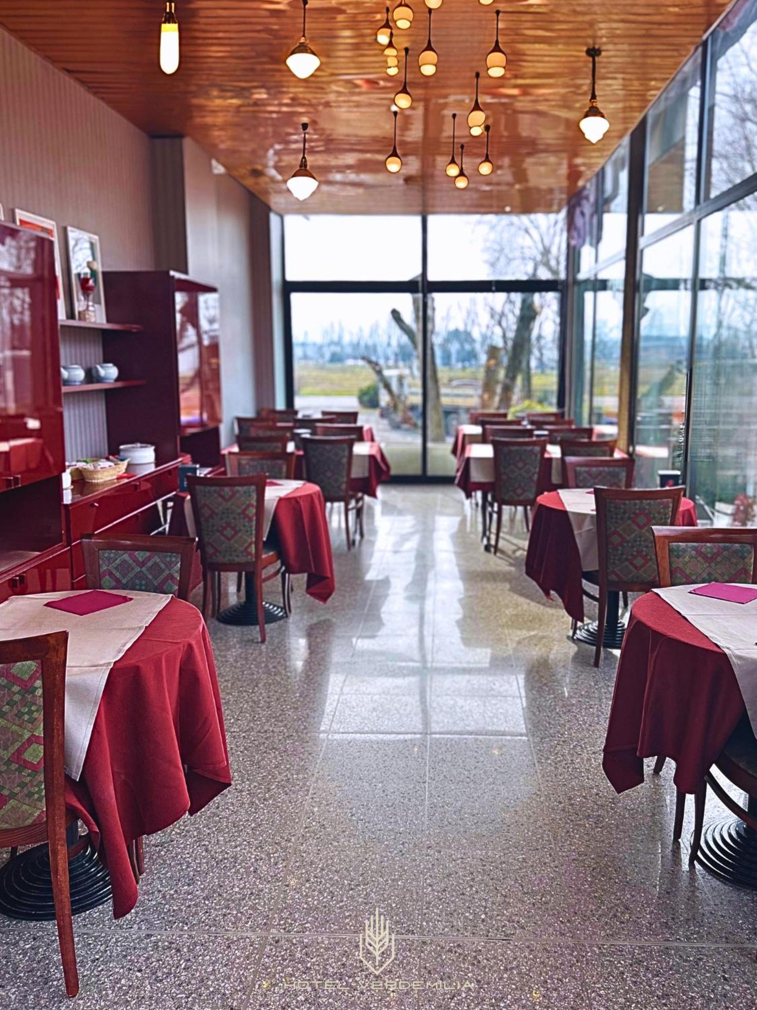 Verdemilia Hotel Anzola dell'Emilia Esterno foto