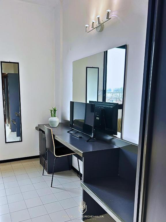 Verdemilia Hotel Anzola dell'Emilia Esterno foto